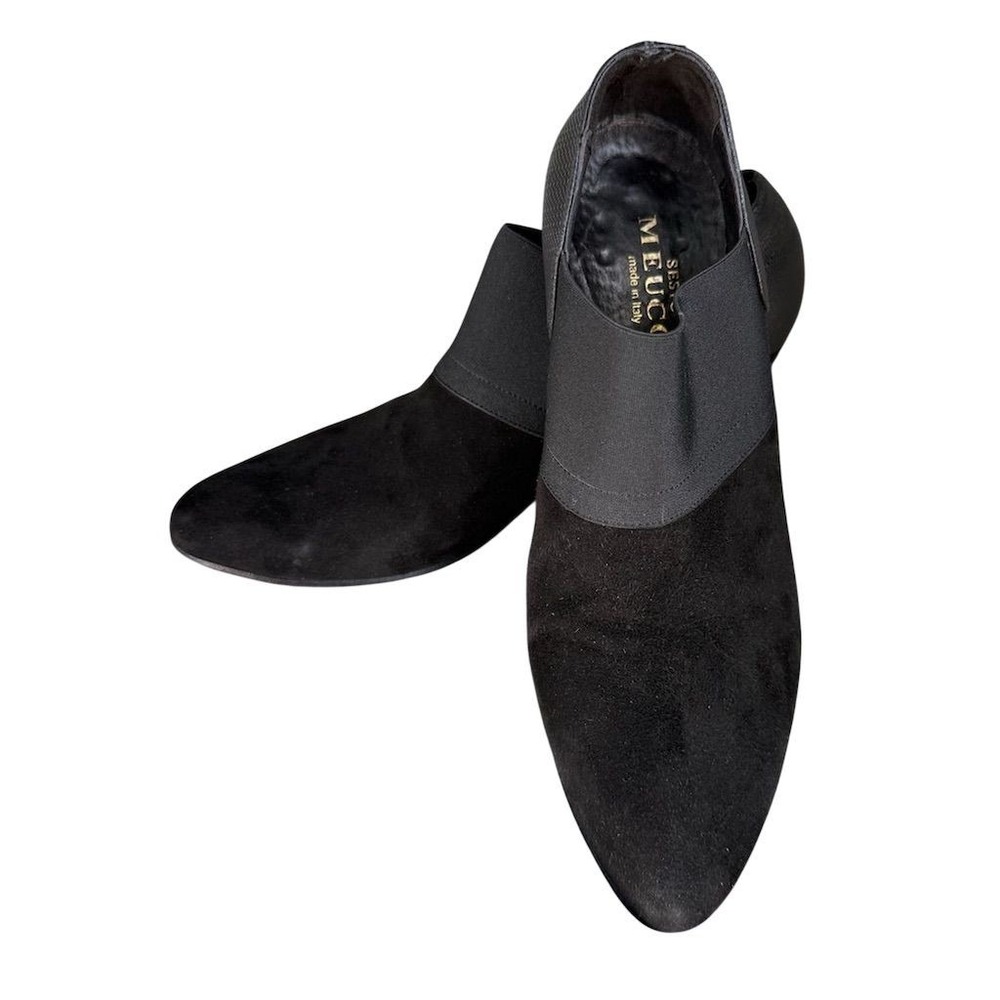 Sesto Meucci Women's Black Suede Booties Size 9N Casual Low Heel Italian comfort